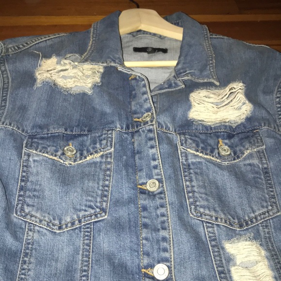 Jean jacket - Picture 2 of 5